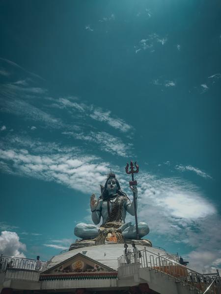 An image of a Hindu god lord shiva-banrupi